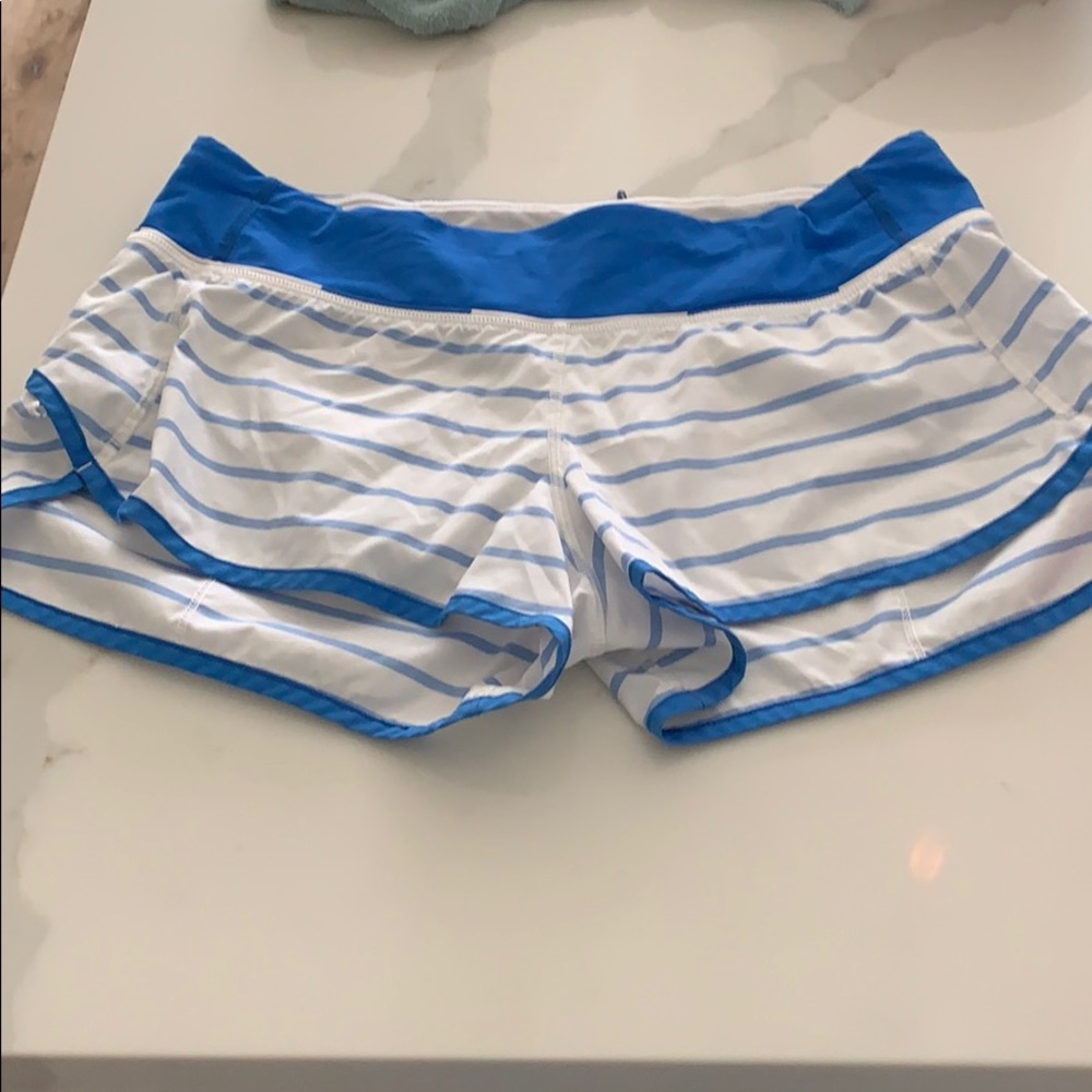 Lululemon Speed Up Short 
2.5"